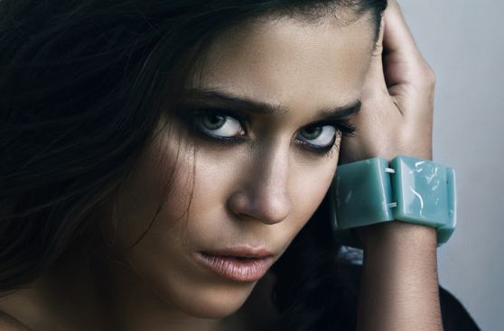 DIY: Brilla en tu cita nocturna con este dramático maquillaje