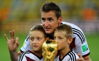 Miroslav Klose se retira de la selección alemana