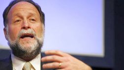 Economista Haussman disertará sobre la situación de la región