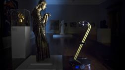 Visita este museo nocturno virtual como si fueras un robot