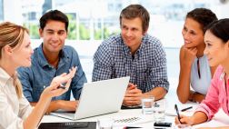 5 formas de ganarte el respeto de tus compañeros de trabajo
