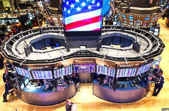 Economía de EEUU muestra su fuerza con dos indicadores