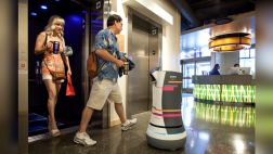Conoce a Botlr, el robot que funciona como 'botones' de hotel