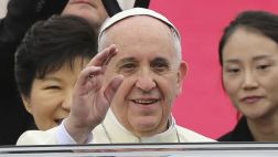 El papa Francisco llega a Seúl en una visita de cinco días
