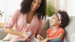 Inspírate y diviértete jugando con la moda junto a tus hijos