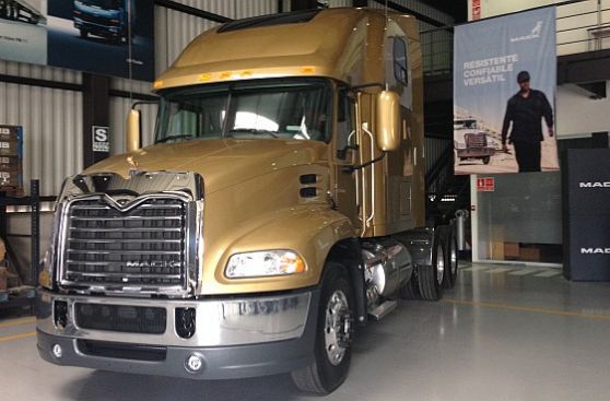Volvo formará a peruanas para que trabajen como camioneras