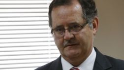 Congresista Marco Falconí no devolverá gratificación ni CTS