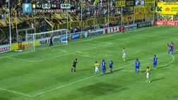 Jugador patea los penales caminando: ¿Lo habías visto antes?