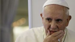 Papa: "Vivimos en un mundo en guerra por todas partes"