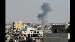 Israel bombardea Gaza en respuesta a ataques con cohetes
