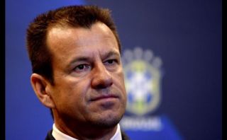 Dunga presentó su primera convocatoria como técnico de Brasil