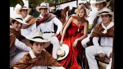 Karlie Kloss y los chalanes bajo el lente de Mario Testino