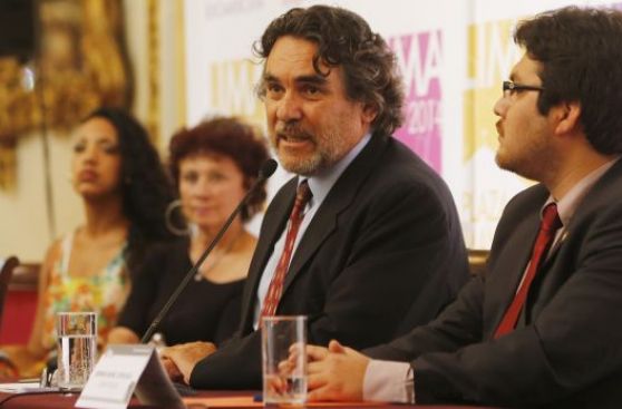 Descartan motivación política en la contratación de artistas