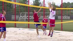 No todo es fútbol: jugadores del Bayern también juegan vóley