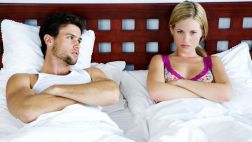 Solos y célibes: Una sociedad sin sexo y sin ganas