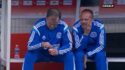 Marcelo Bielsa se preparó un café en pleno partido del Marsella