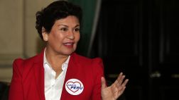 Bonifaz pide a Villarán dar la cara por denuncia de contraloría