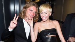 MTV VMA 2014: Miley Cyrus le cedió su premio a un indigente