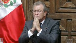 Canciller no fue al Congreso por falta de voto de confianza
