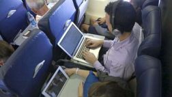 Aviones australianos permiten el uso de smartphones en el vuelo
