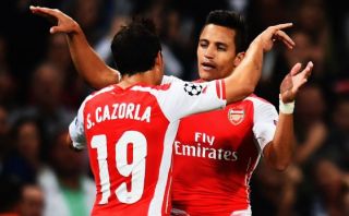 Alexis Sánchez marcó su primer gol con Arsenal en la Champions
