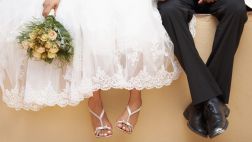 Pareja contrae matrimonio 66 veces según el país que visita