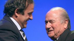Platini no desafiará a Blatter en elecciones de la FIFA de 2015