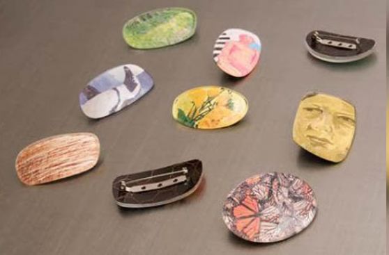 Mira estos broches creados con lunas de lentes reciclados