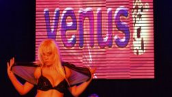 EE.UU.: Suspenden las filmaciones porno por posible caso de VIH