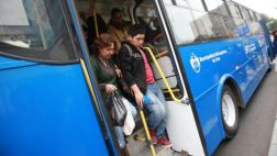Solo hasta hoy circulan cústeres en el corredor de Av. Arequipa