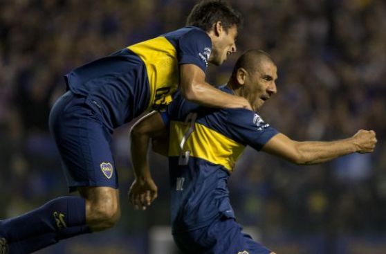 Tras salida de Bianchi, Boca ganó 3-1 a líder Velez en casa