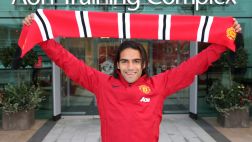 Falcao: "Gracias Dios, oficialmente jugador del Manchester"