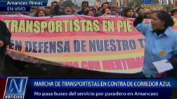 Protesta de transportistas retrasa el tránsito de buses azules