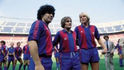 Maradona debutó un día como hoy en Barcelona con gol y derrota