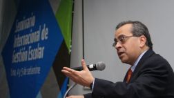 Directores podrán decidir recontratación de profesores en 2015