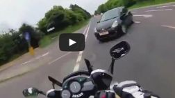 Grabó su muerte mientras manejaba su moto en Inglaterra
