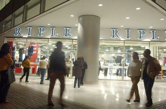 Ripley aún no logra que ventas de tiendas comparables despeguen