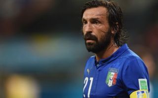 Andrea Pirlo seguirá jugando en la selección italiana