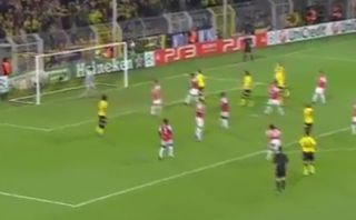 Dortmund espera repetir un golazo como este hoy ante Arsenal