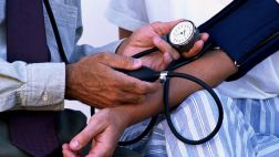 A más proteínas menor presión arterial
