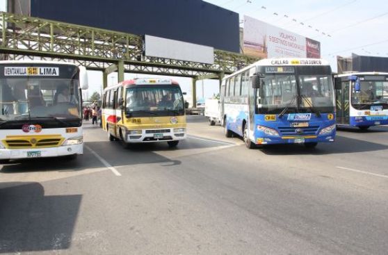 ¿Cómo reclamar contra una empresa de transporte público?