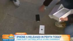 Es el primero en comprarse un iPhone 6 y se le cae al suelo