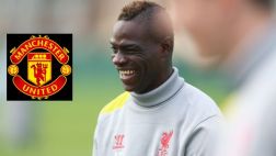 Mario Balotelli se burló del Manchester United vía Twitter