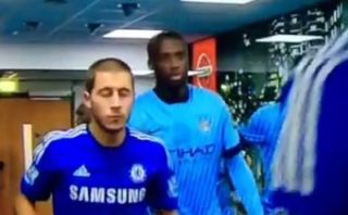 El 'bullying' de Yaya Touré a Eden Hazard antes del partido   