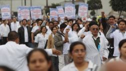 Minsa: sanciones para médicos en huelga se sabrán esta semana