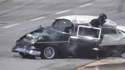 Increíble: piloto sale caminando tras brutal accidente