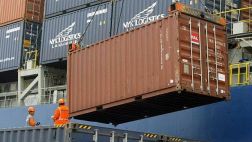 Perú y Ecuador firman acuerdo que evita obstáculos al comercio
