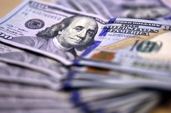 Dolarización de depósitos cayó 2.8 puntos en primer semestre