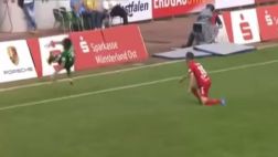 ¿Es la peor simulación de una falta en la historia del fútbol?