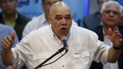 Venezuela: Popular periodista es el nuevo líder de la oposición